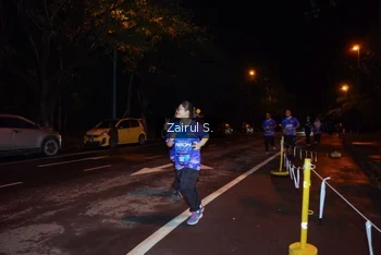 Runner Photo 1703578