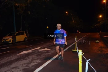 Runner Photo 1703618