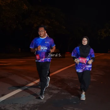 Runner Photo 1703660