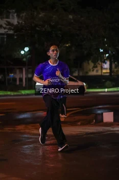 Runner Photo 1703665