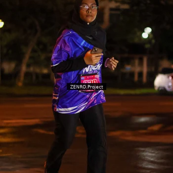 Runner Photo 1703682