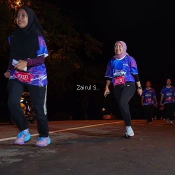 Runner Photo 1703683