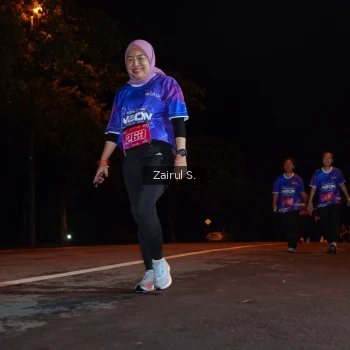 Runner Photo 1703686