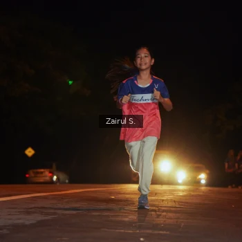 Runner Photo 1703696