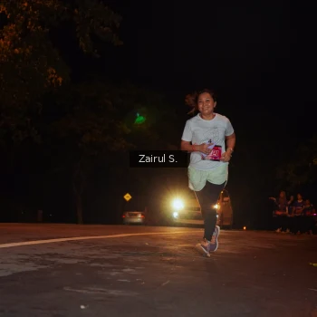 Runner Photo 1703702