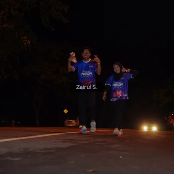 Runner Photo 1703707