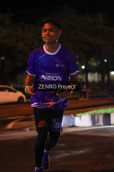 Runner Photo 1703711
