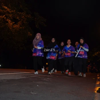 Runner Photo 1703714
