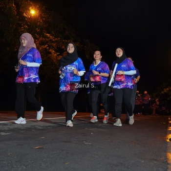Runner Photo 1703716
