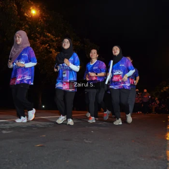 Runner Photo 1703719