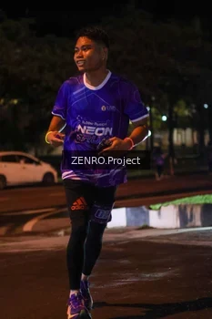 Runner Photo 1703724