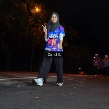 Runner Photo 1703735