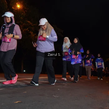 Runner Photo 1703740
