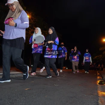 Runner Photo 1703748