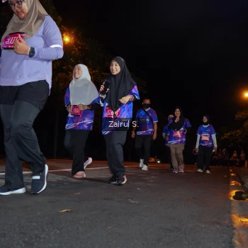 Runner Photo 1703749