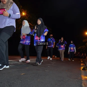 Runner Photo 1703750