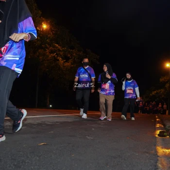Runner Photo 1703751