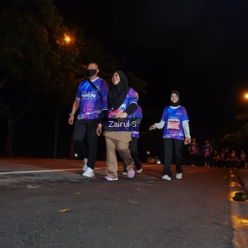 Runner Photo 1703756