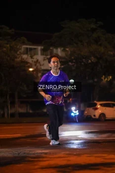 Runner Photo 1703761