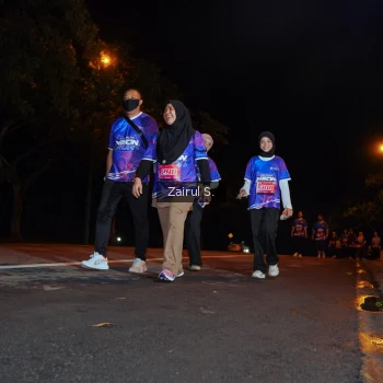 Runner Photo 1703764