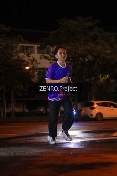 Runner Photo 1703765