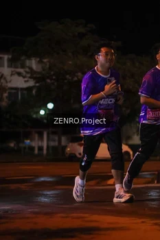 Runner Photo 1703773
