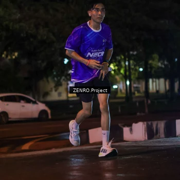 Runner Photo 1703780