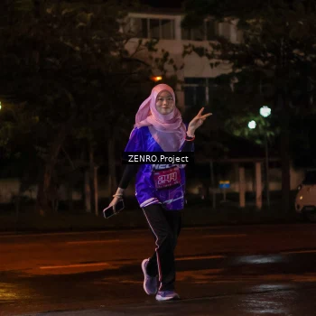 Runner Photo 1703785