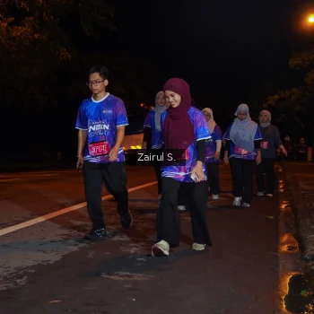 Runner Photo 1703797