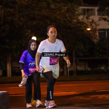 Runner Photo 1703799