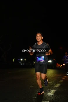 Runner Photo 1703801