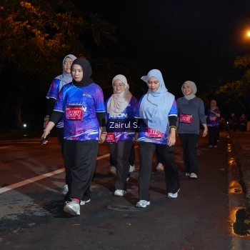 Runner Photo 1703820