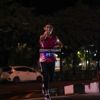 Runner Photo 1703822
