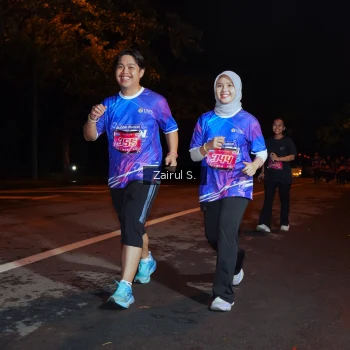 Runner Photo 1703838