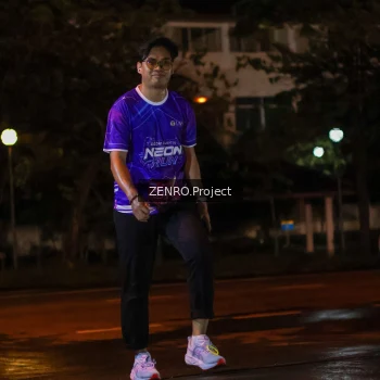 Runner Photo 1703843