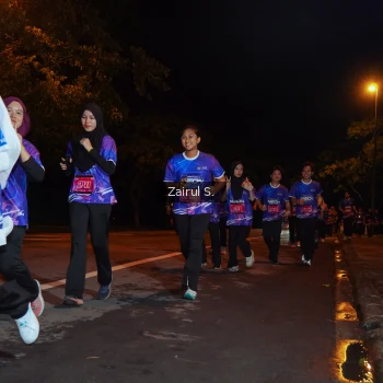 Runner Photo 1703875