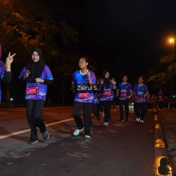 Runner Photo 1703879