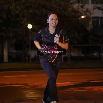 Runner Photo 1703880