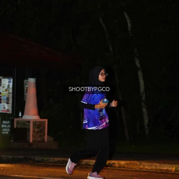 Runner Photo 1703881