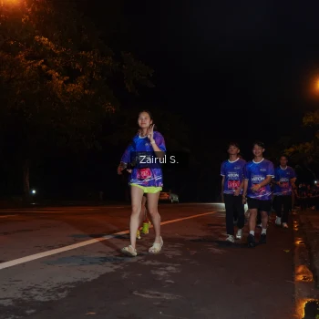 Runner Photo 1703897