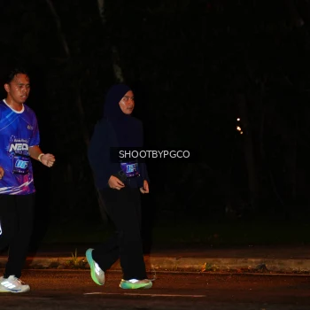 Runner Photo 1703911