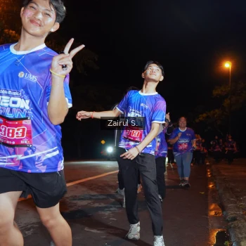 Runner Photo 1703919