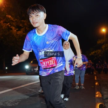 Runner Photo 1703925