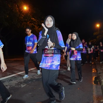 Runner Photo 1703973