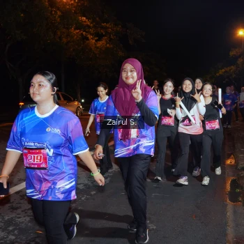 Runner Photo 1703985