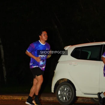 Runner Photo 1703991