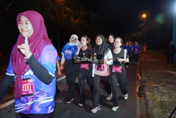Runner Photo 1703993