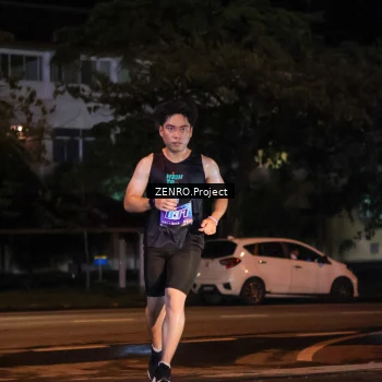 Runner Photo 1703996