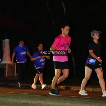 Runner Photo 1704003