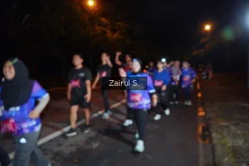 Runner Photo 1704008